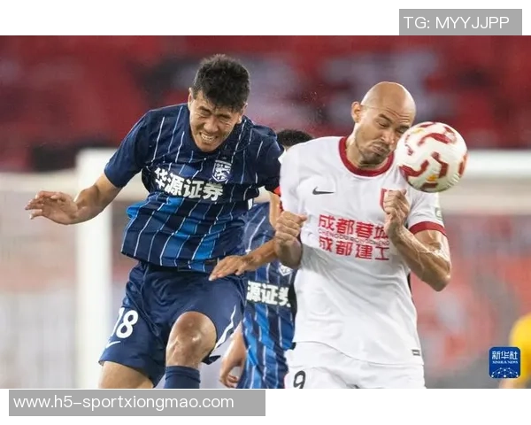 武汉三镇与30岁后卫刘奕鸣续约成功曾随队夺得中超冠军荣耀